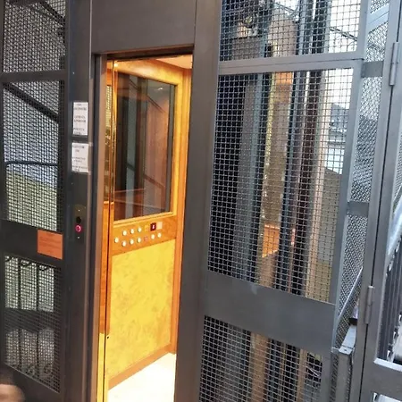 Gasthuis Rome's Holidays 4*